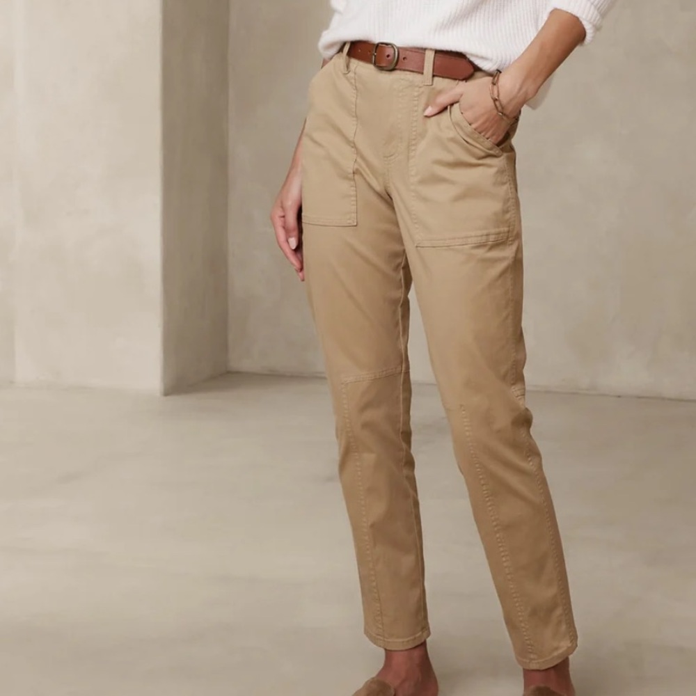 Banana Republic Mid Rise Slim Cargo Pants